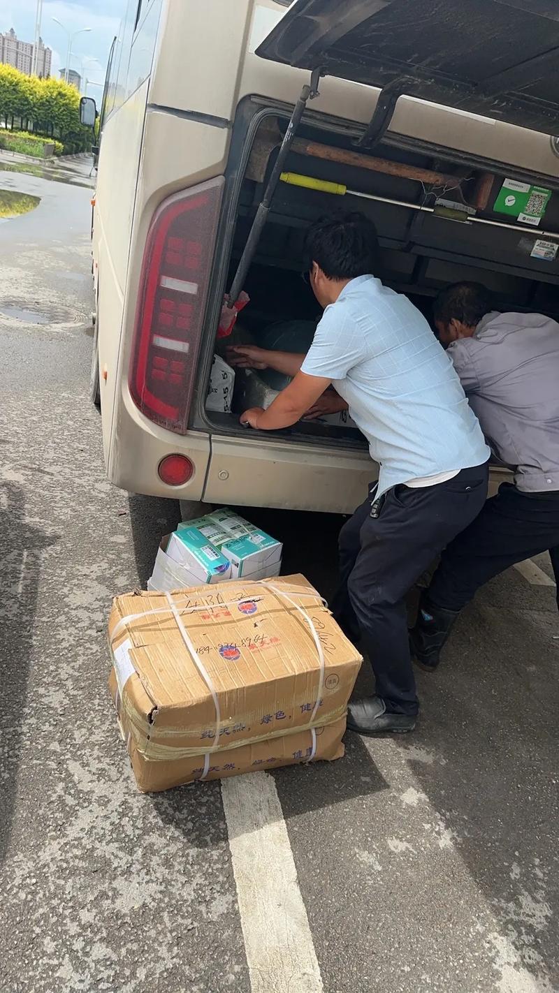 庆阳市西峰区同城24小时万能跑腿代驾在线服务包车服务电话15